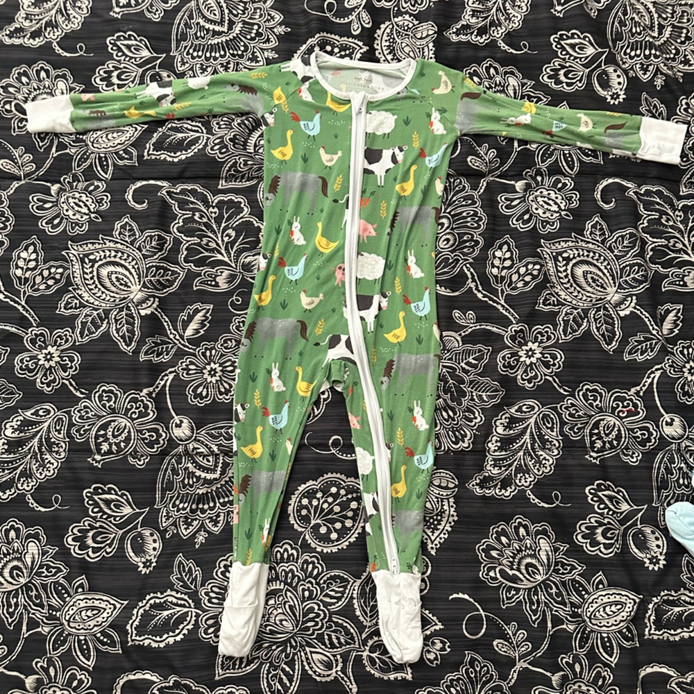Little sleepies Green Farm Animals Bamboo Viscose Zippy